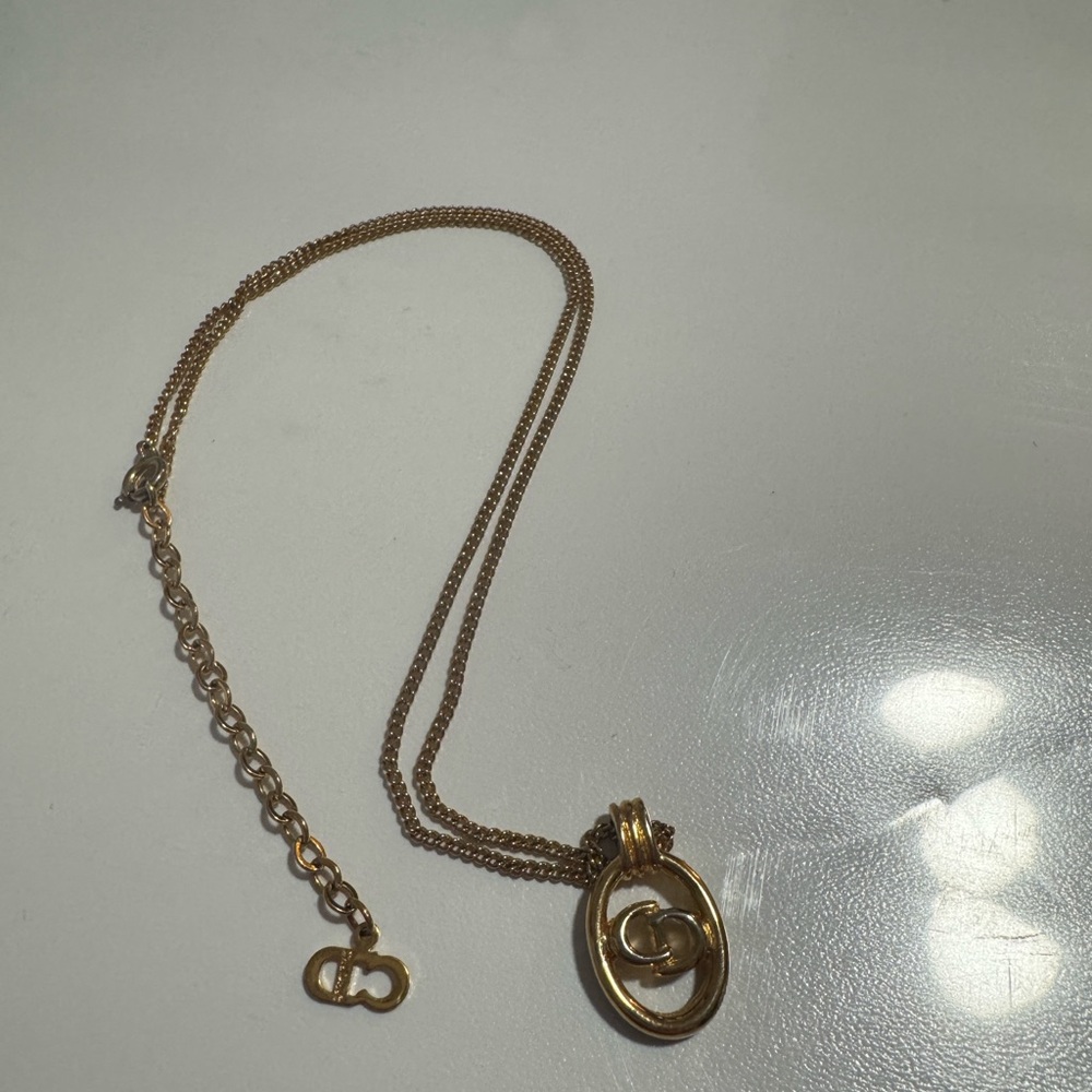 Gold‎ Pendant Necklace